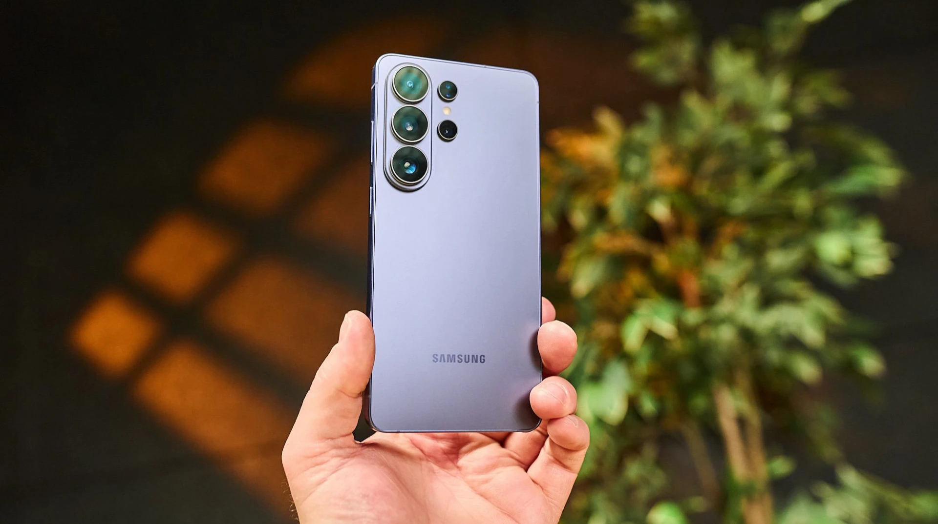 Чи варто переходити на Samsung Galaxy S26: погляд на цифри без зайвих емоцій