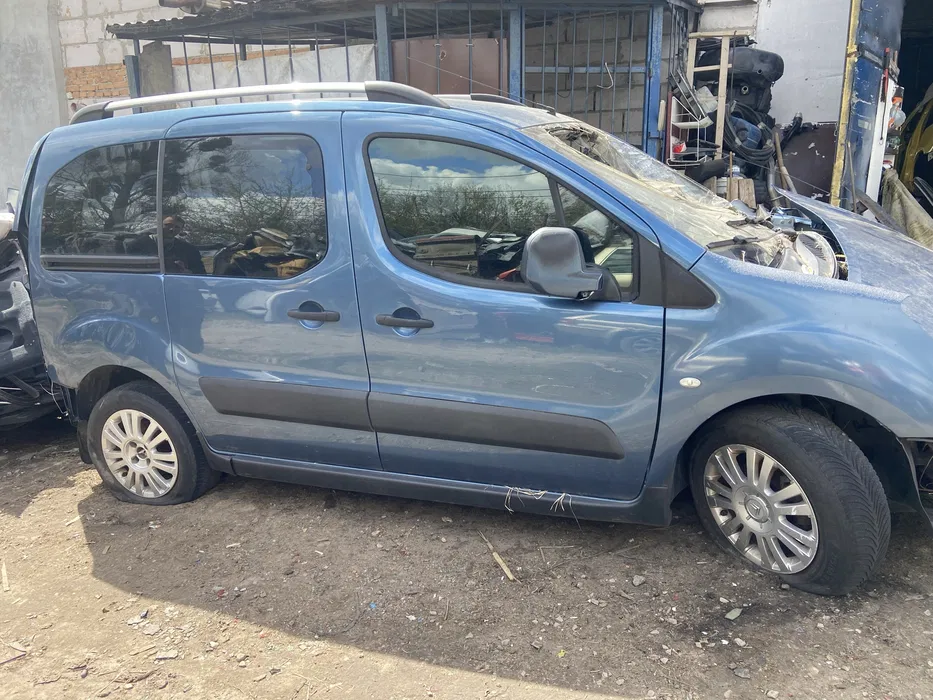 Розборка Citroen Berlingo: як підібрати деталі для ремонту фургона